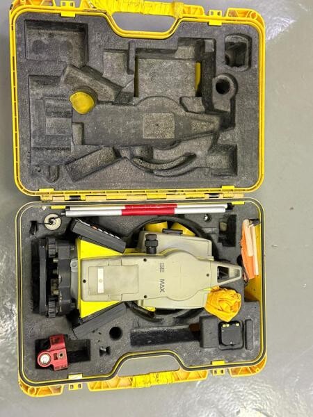 FREELANCE LAND SURVEYOR - 3