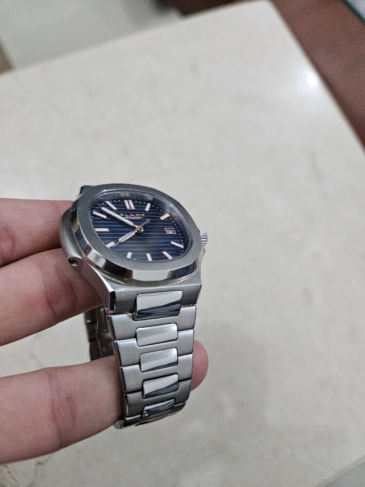 blade watch - 5