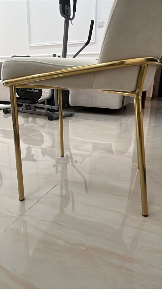 Dining table with 6 marble chairs - 5