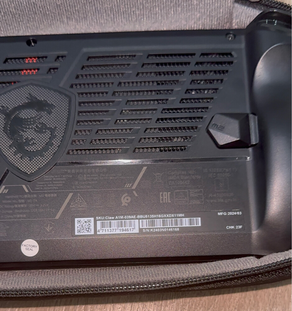MSI Claw A1M 512gb - 9