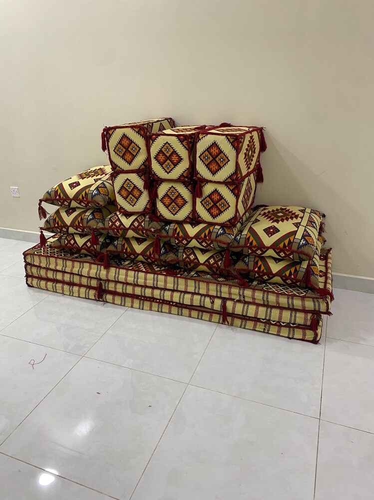 للبيع مجلس عربي - 2