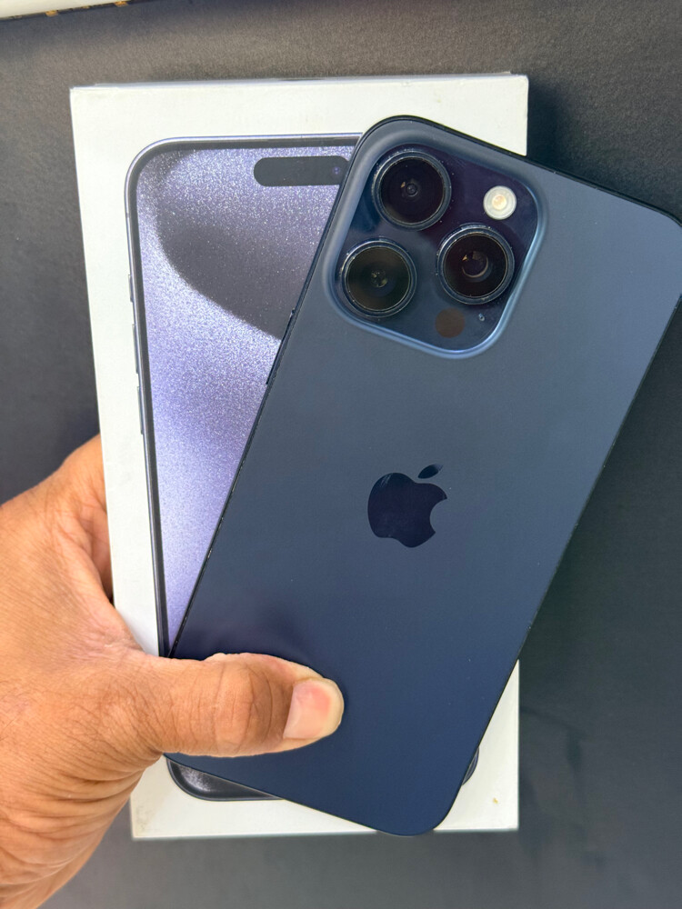 iPhone 15promax 256 gb - 1