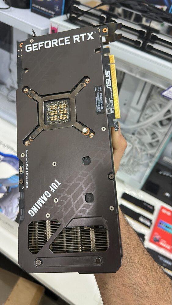 12GB / ASUS TUF 3080 ti - 1