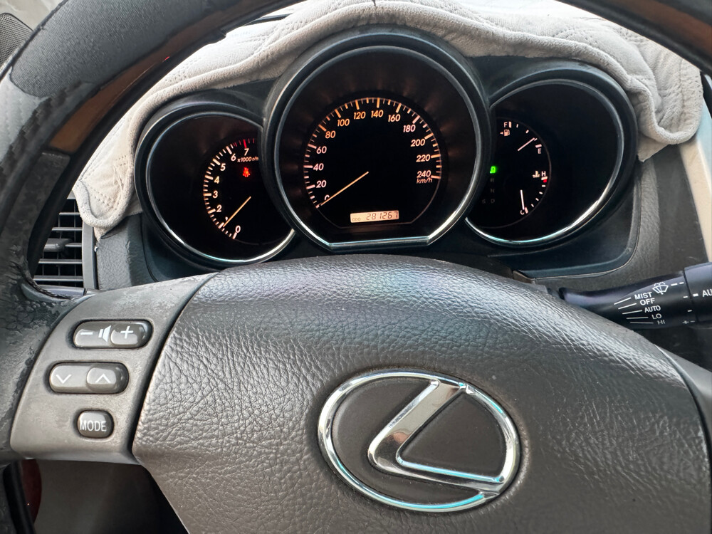 2007 model lexus car  - 4