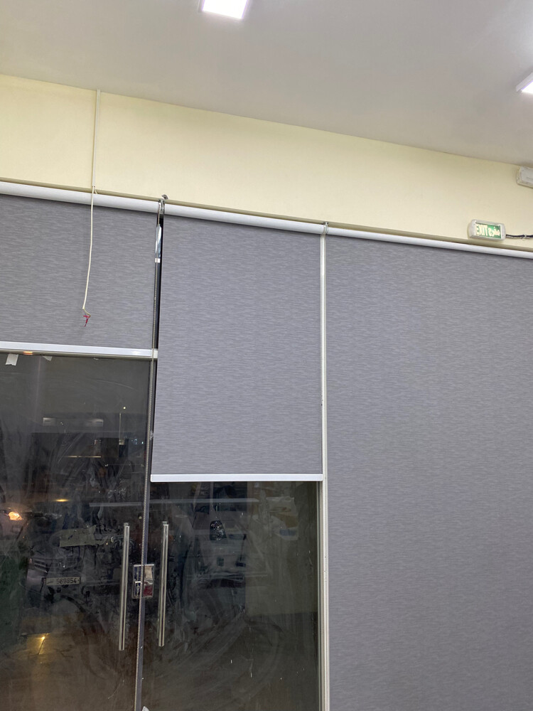 office curtains roller - 1