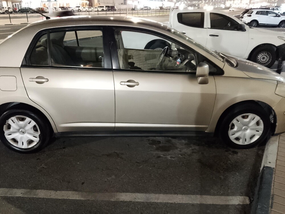 emergency sale nissan 2012 - 4