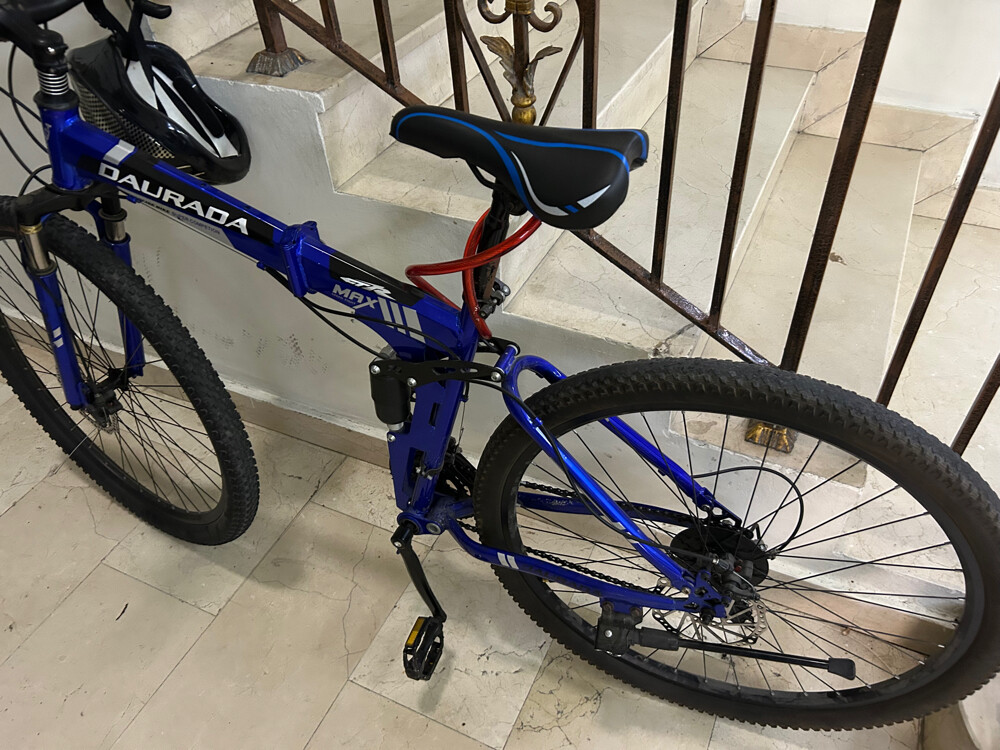 New Condition folding xl 29.5” - 6