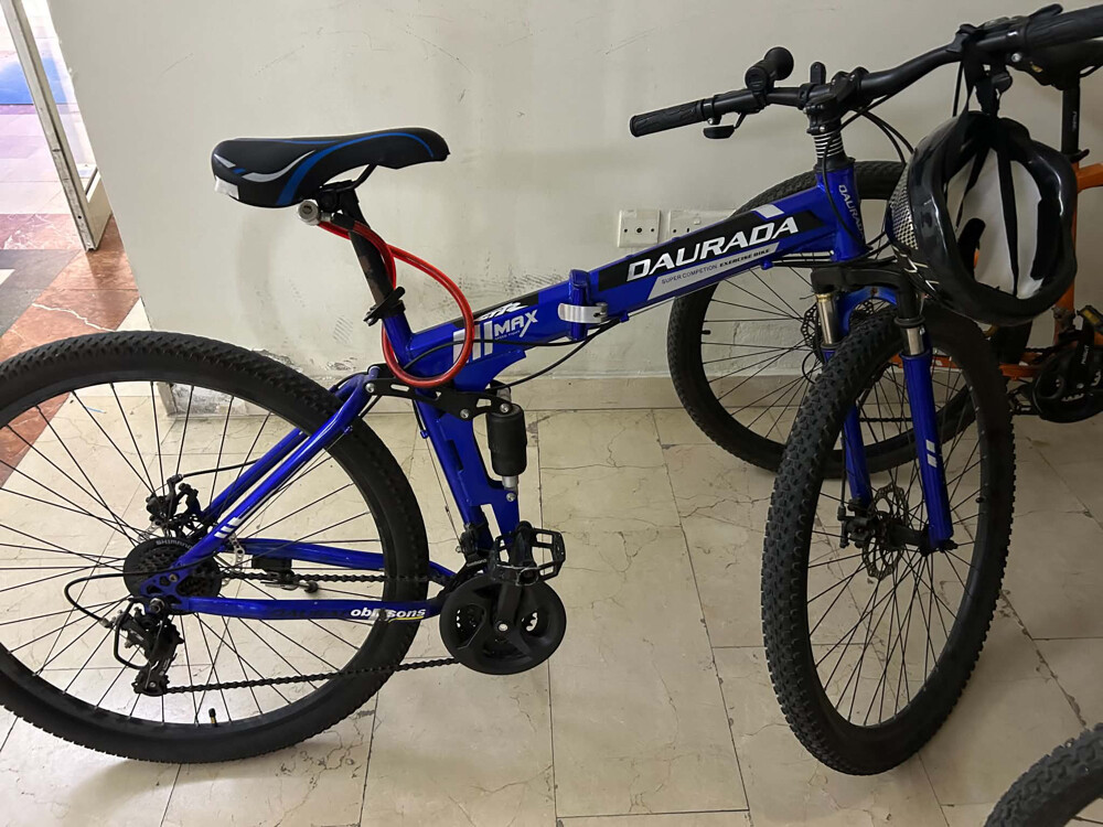 New Condition folding xl 29.5” - 1