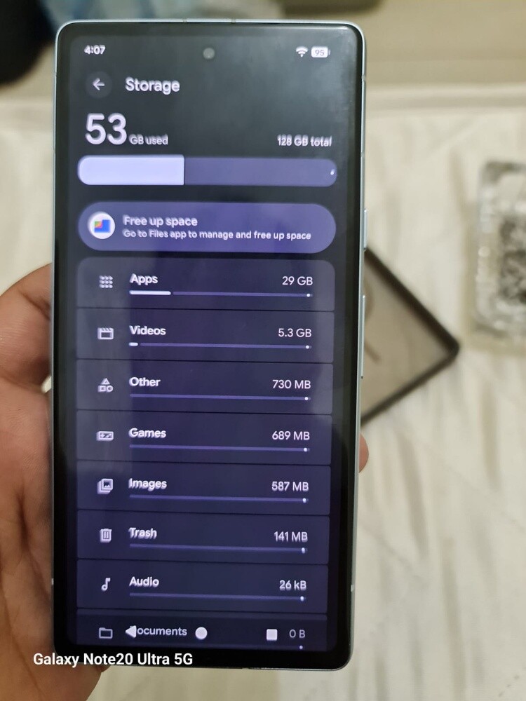 Google Pixel 7 A - 4