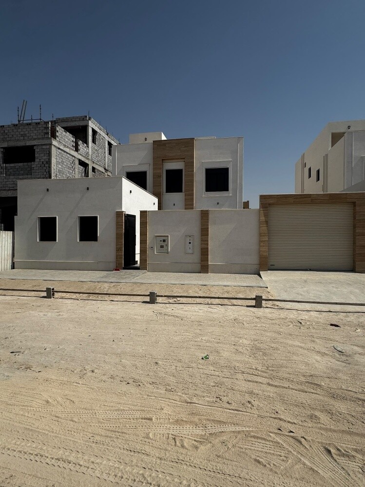 للبيع فيلا في منطقة ام صلال علي م - 1