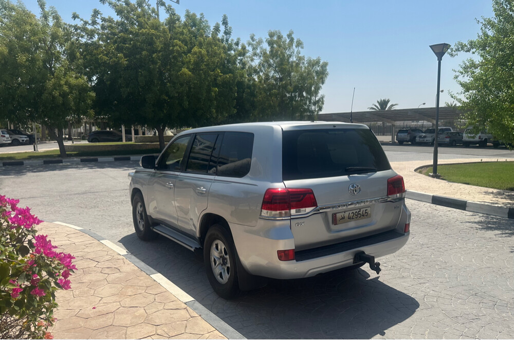 لاندكروزر جي اكس - 6