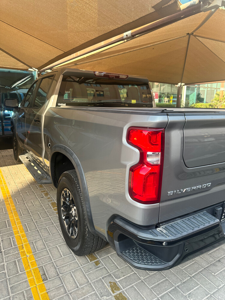 Chevrolet Silverado ZR2 (6.2L Engin - 9