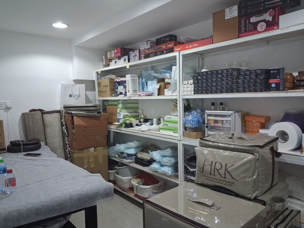 Women's salon and spa for full sale - 11