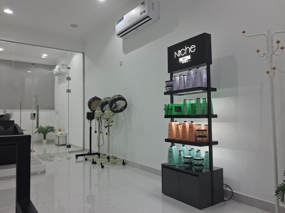 Women's salon and spa for full sale - 7