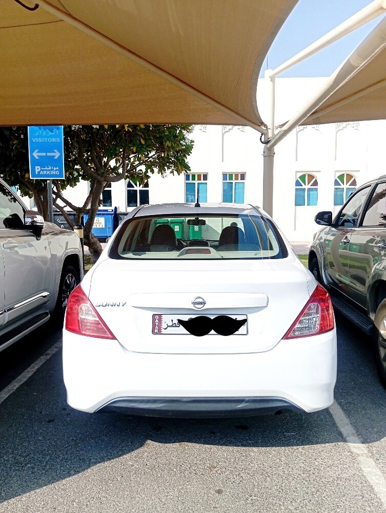 Nissan Sunny - 2