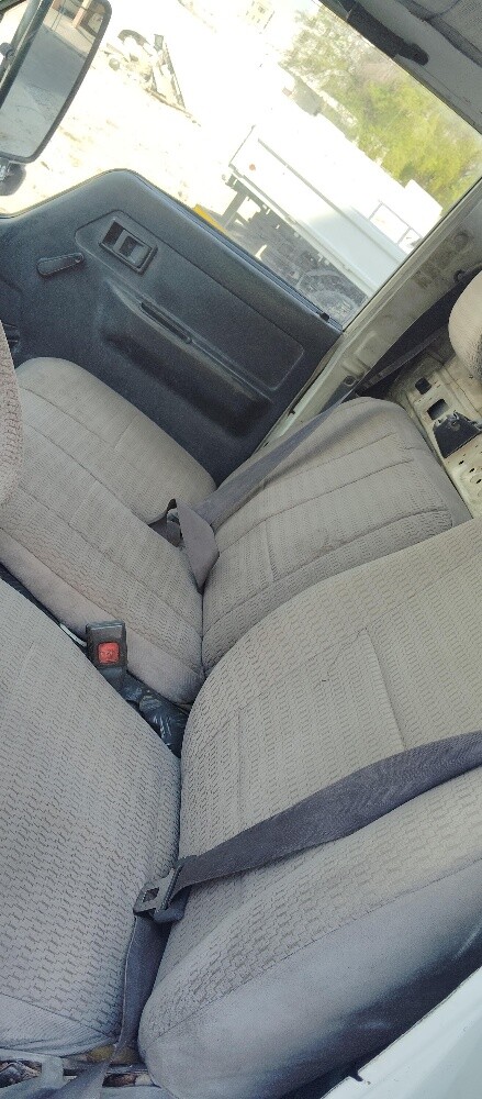 Toyota Dana model 1999 - 4