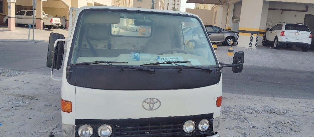 Toyota Dana model 1999 - 2