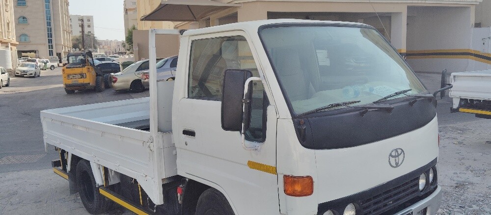 Toyota Dana model 1999 - 1