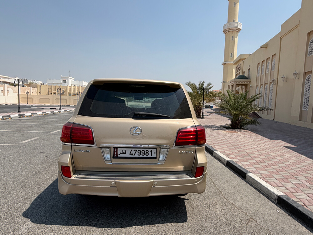 لكزس ال اكس 570 - 12