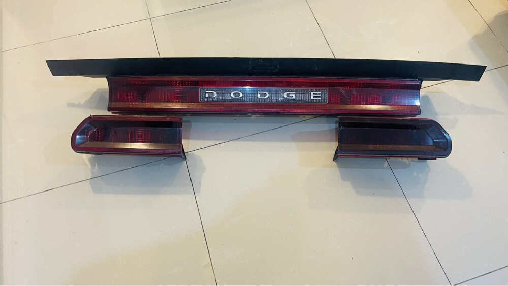 Tail Lights Dodge challenger 2013 - 1