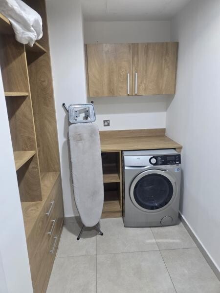 LUXURY 1BHK BILLS INCLUDED - 10