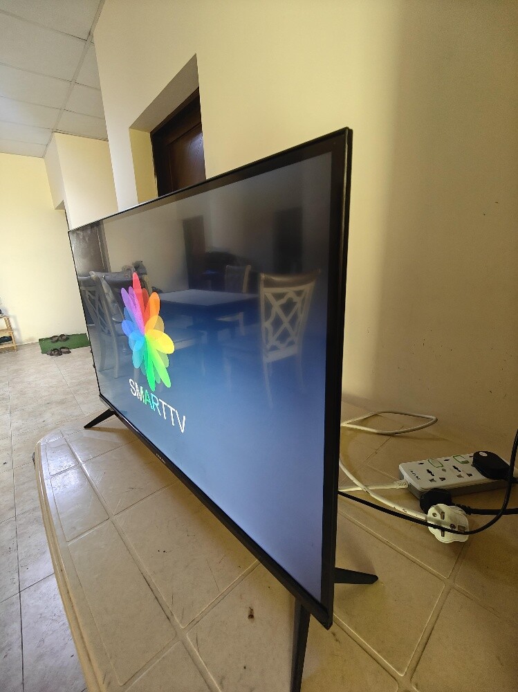 Nakai smart tv 32inche - 4