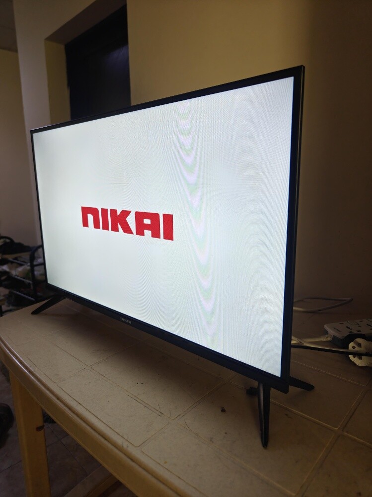 Nakai smart tv 32inche - 2