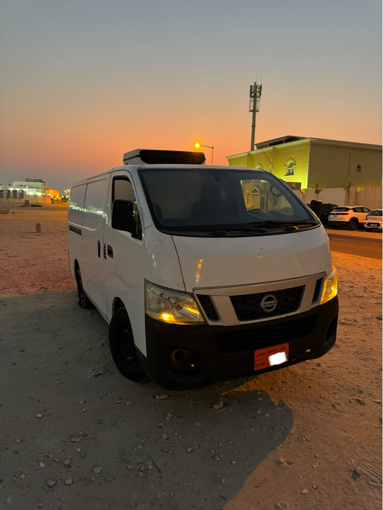 نيسان - 5