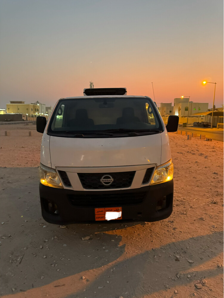 نيسان - 7
