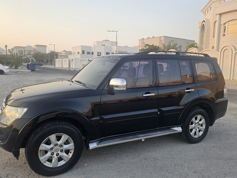 3.5 L Mitsubishi Pajero 2014 - 3