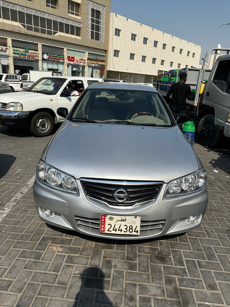 Nissan Sunny - 2