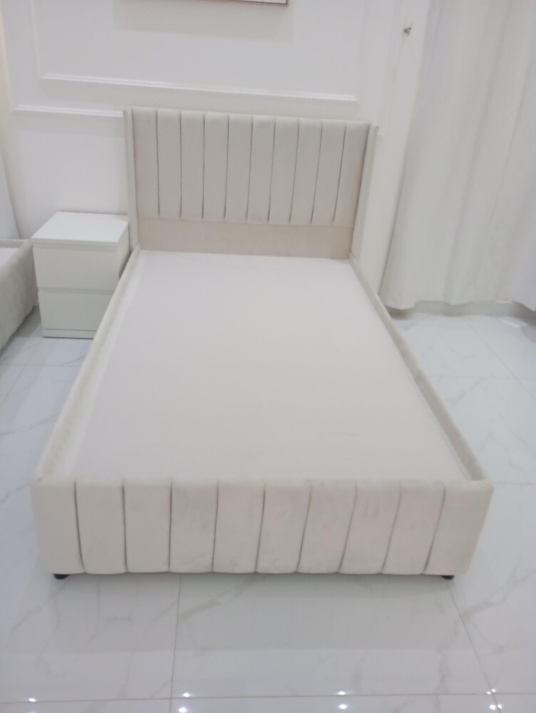 نحن نبيع جميع أنواع الأسرّة والمر - 3