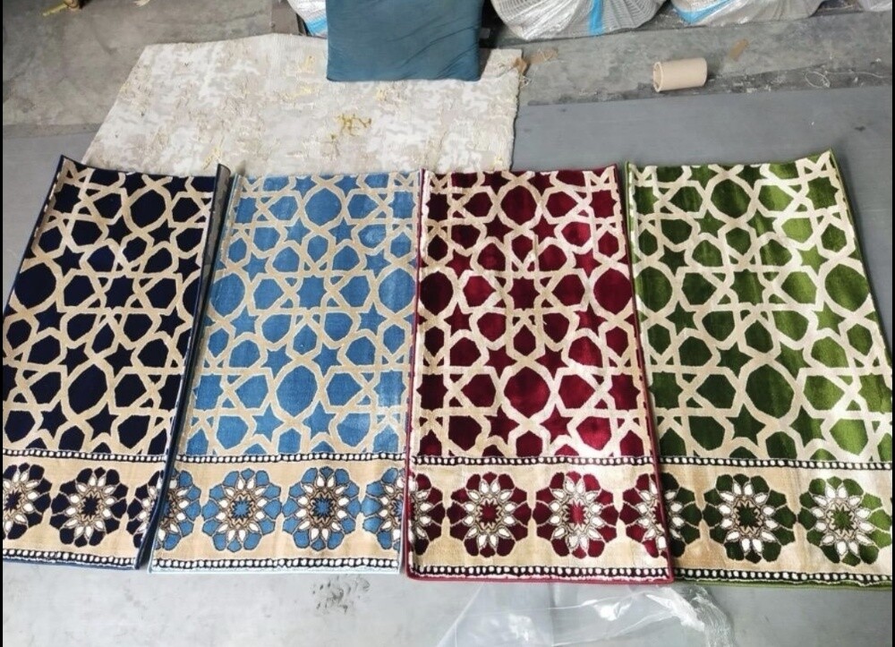 Mosque carpet, prayer carpet - 2
