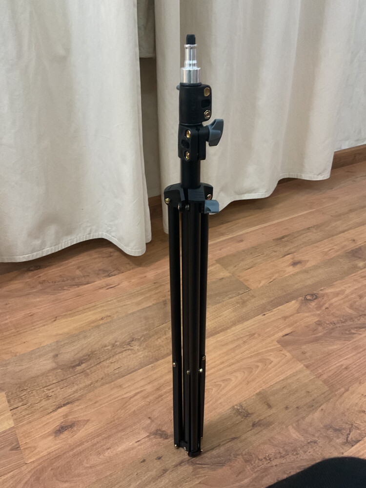 camera stand  - 3