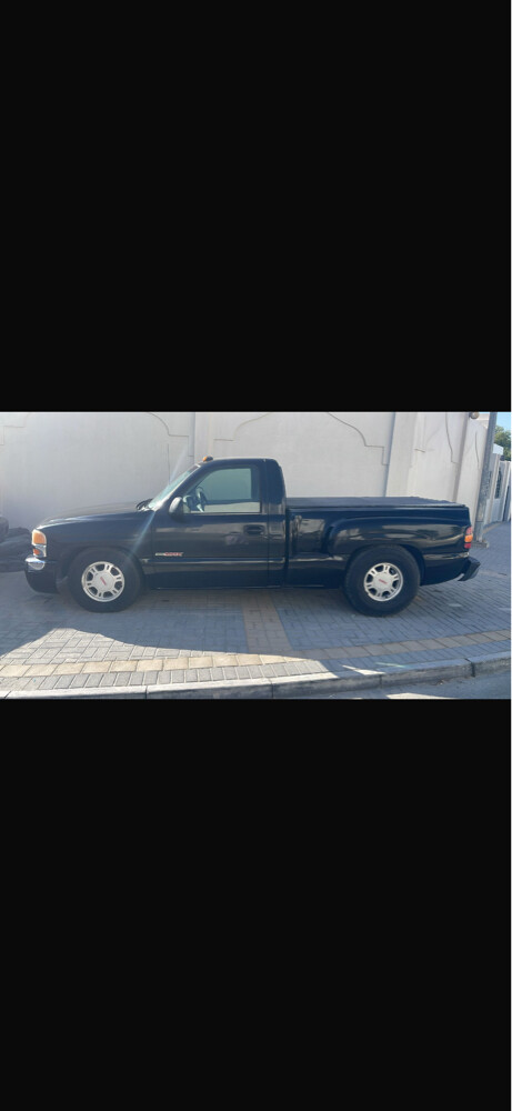gmc 2003 pick up  - 1