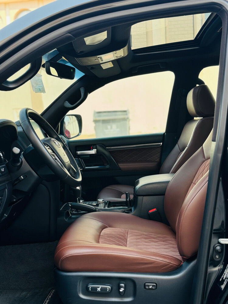 Original paint 2020 Gxr v8 - 7