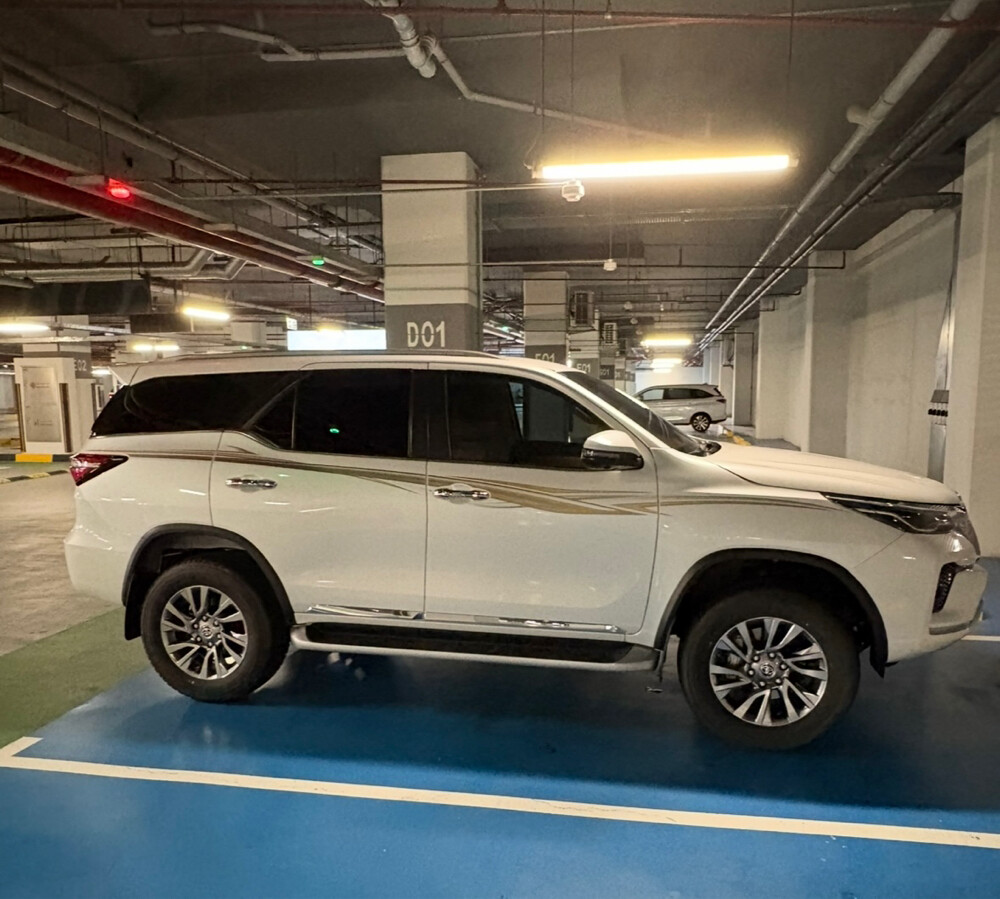Fortuner 2025 semi-automatic - 1