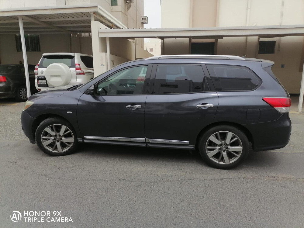 Nissan Pathfinder full option - 8