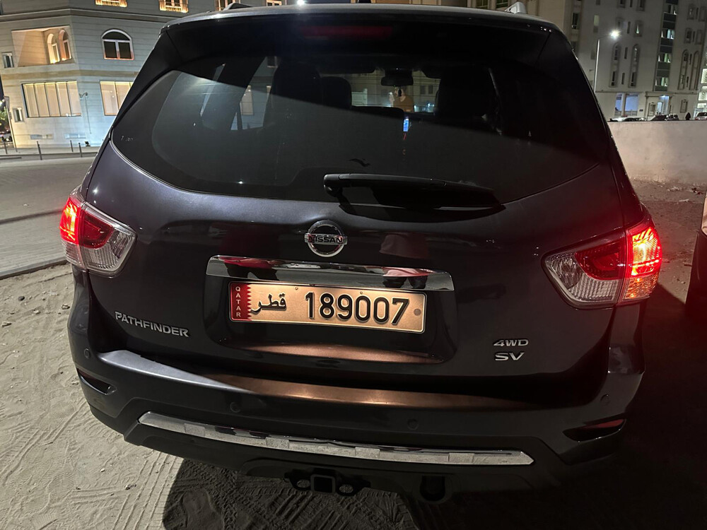Nissan Pathfinder full option - 3