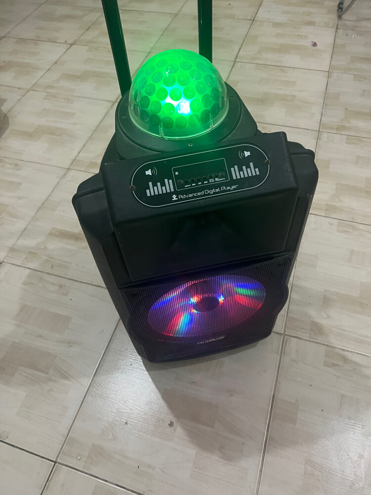 Olsenmark Party Speaker with Disco  - 2