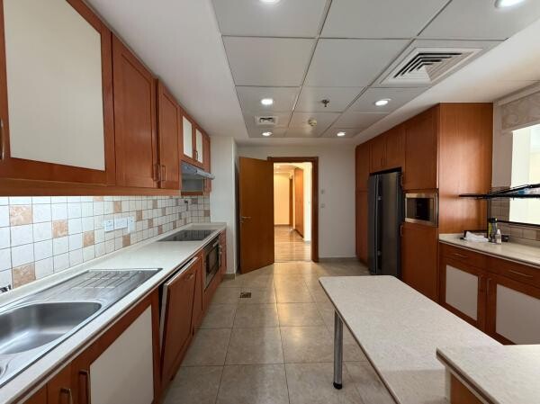 HIGH FLOOR 3BHK+| SEA VIEW - 11