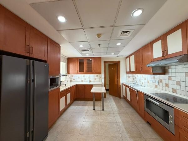 HIGH FLOOR 3BHK+| SEA VIEW - 12