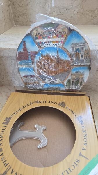 Milano Italy Souvenir Plate. - 1