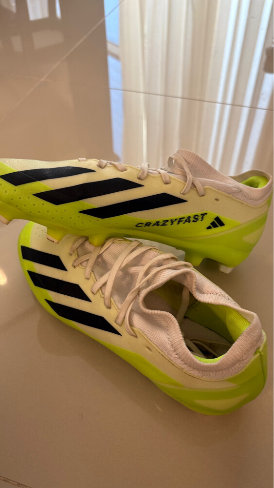 Adidas football shoes - 4