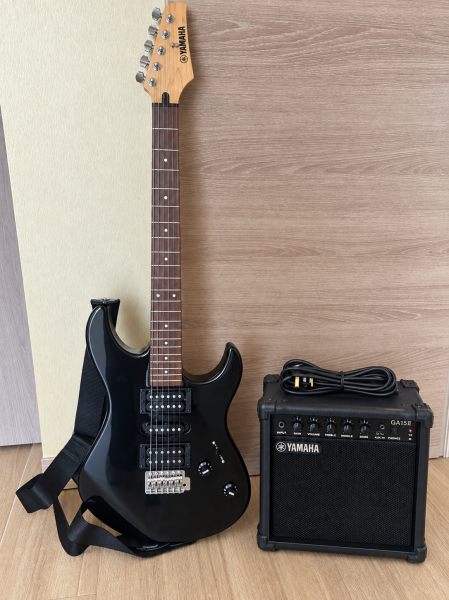 Yamaha Electric Guitar Set - 1