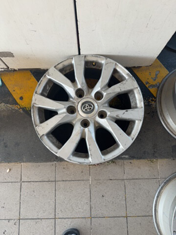 car rims clean - 3