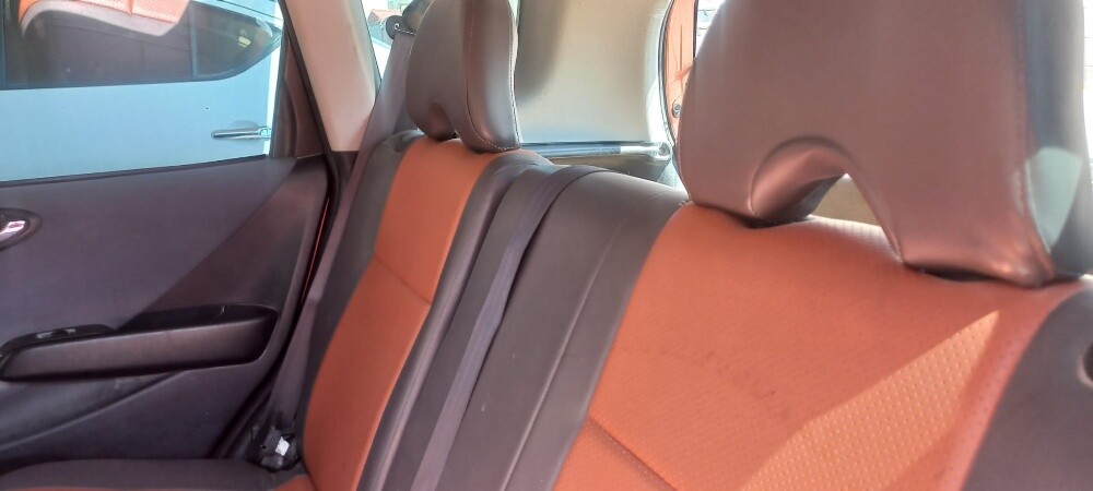 2005 Honda Hatchback - 10