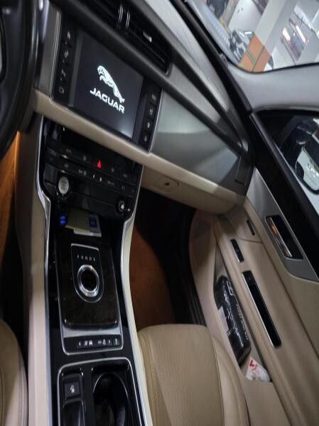 Jaguar XF Prestig sale - 12
