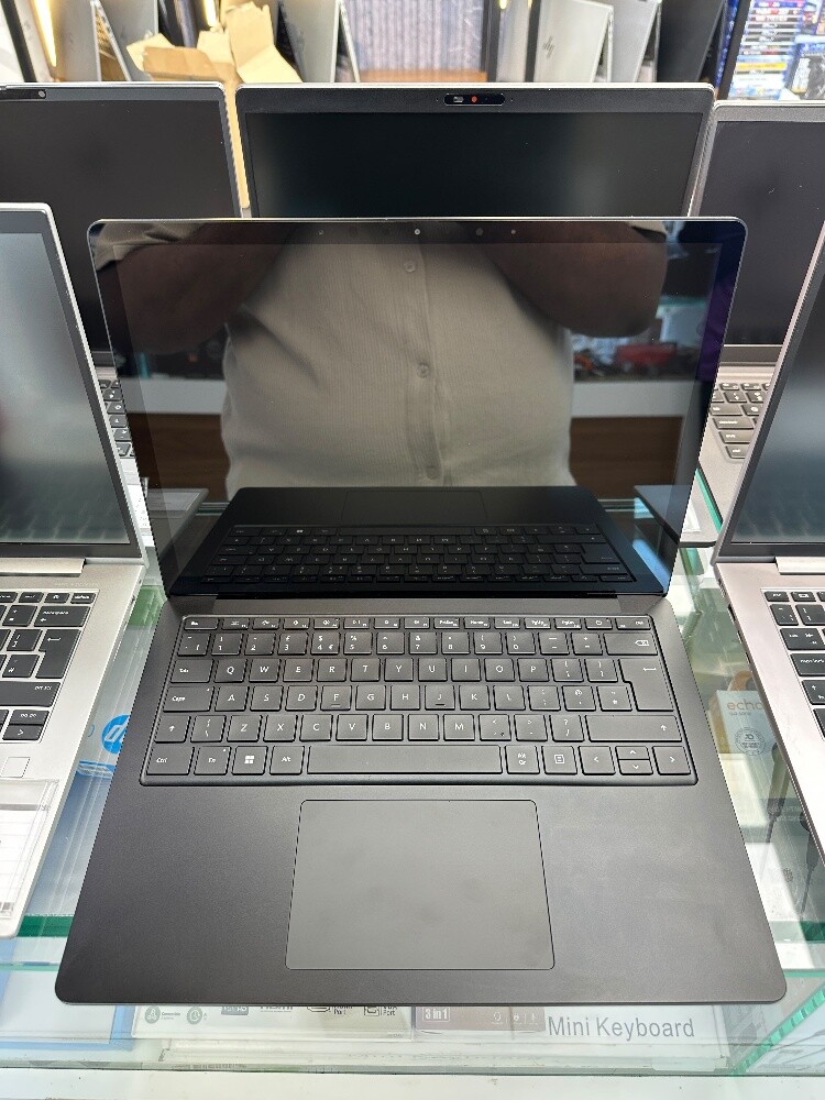 Microsoft surface 4 - 2