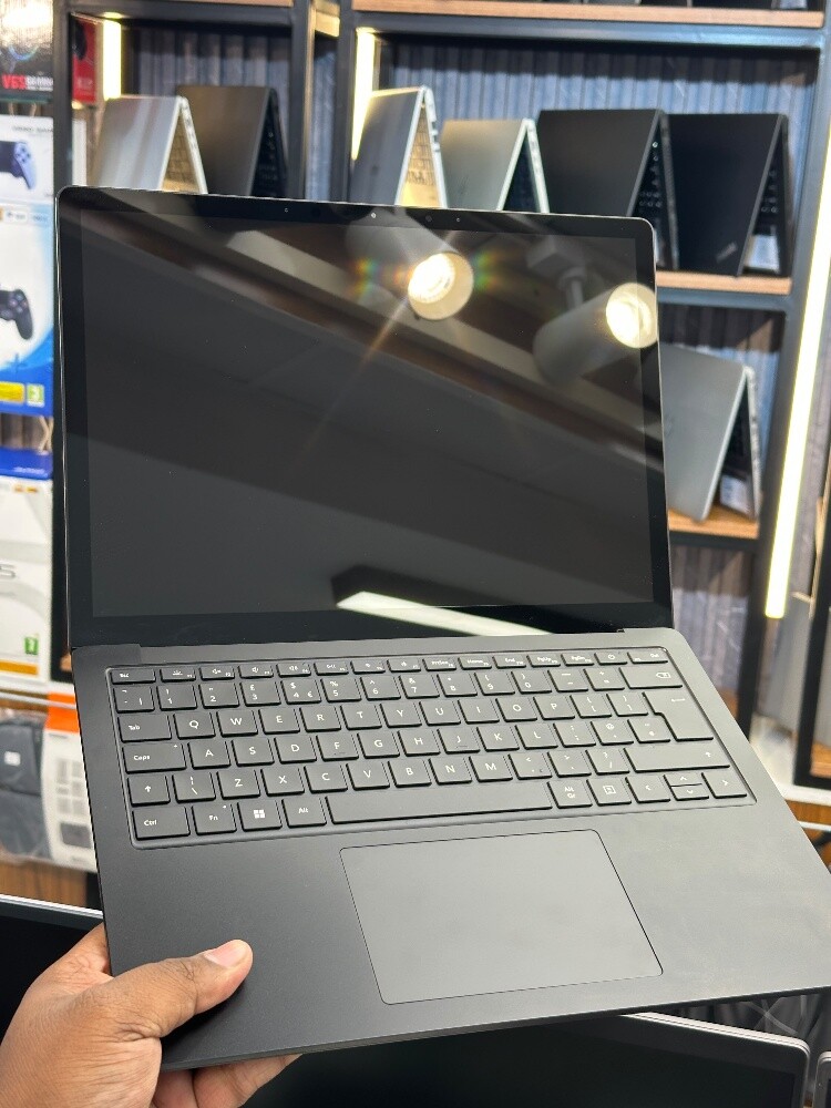 Microsoft surface 4 - 1